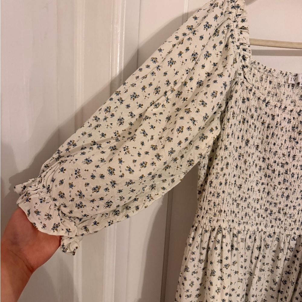 Ivy City Cream Floral Smocked Midi Dress with Puff Sleeves - Picture 2 of 5